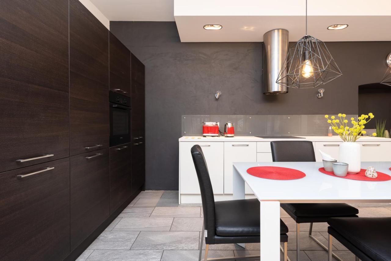 Stylish Apartment With Parking In Telliskivi Reval Exterior foto