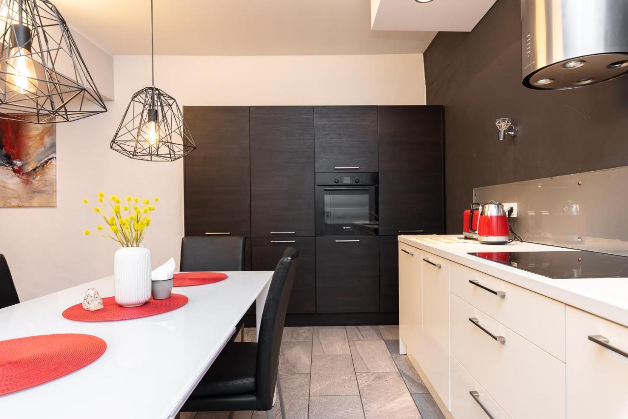 Stylish Apartment With Parking In Telliskivi Reval Exterior foto